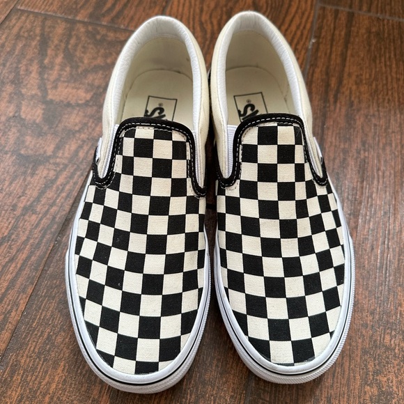 Vans Slip-On Checkerboard Shoe - Picture 2 of 7